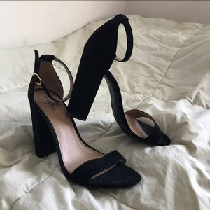 Black Chunky Heels